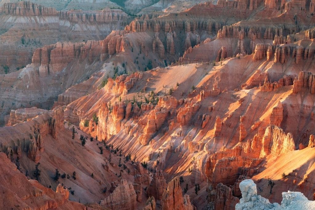 Hoodoos and canyon walls in Cedar Breaks National Monument