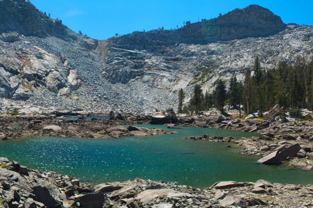 Eagle Lake amongst the mountains in Sequoia National Park