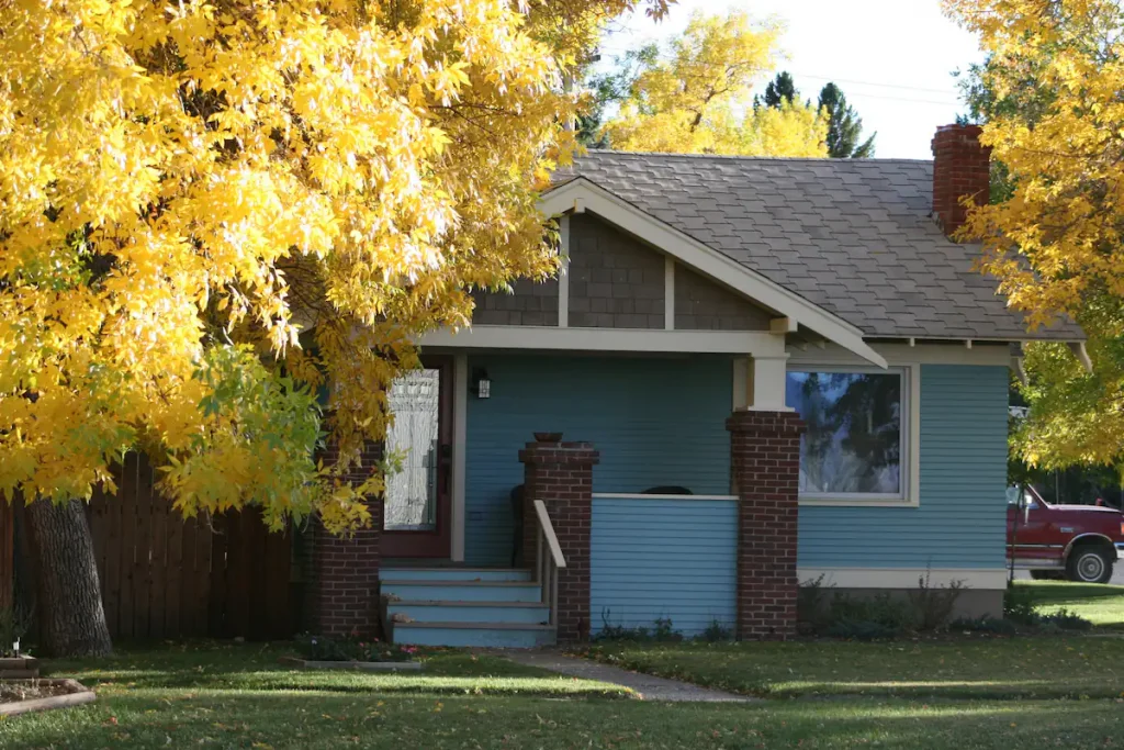 Craftsman home with fall leaves in Cody, Wyoming