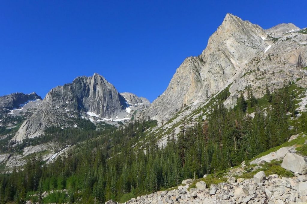 Mountain peaks in Kings Canyon National Park on a hike