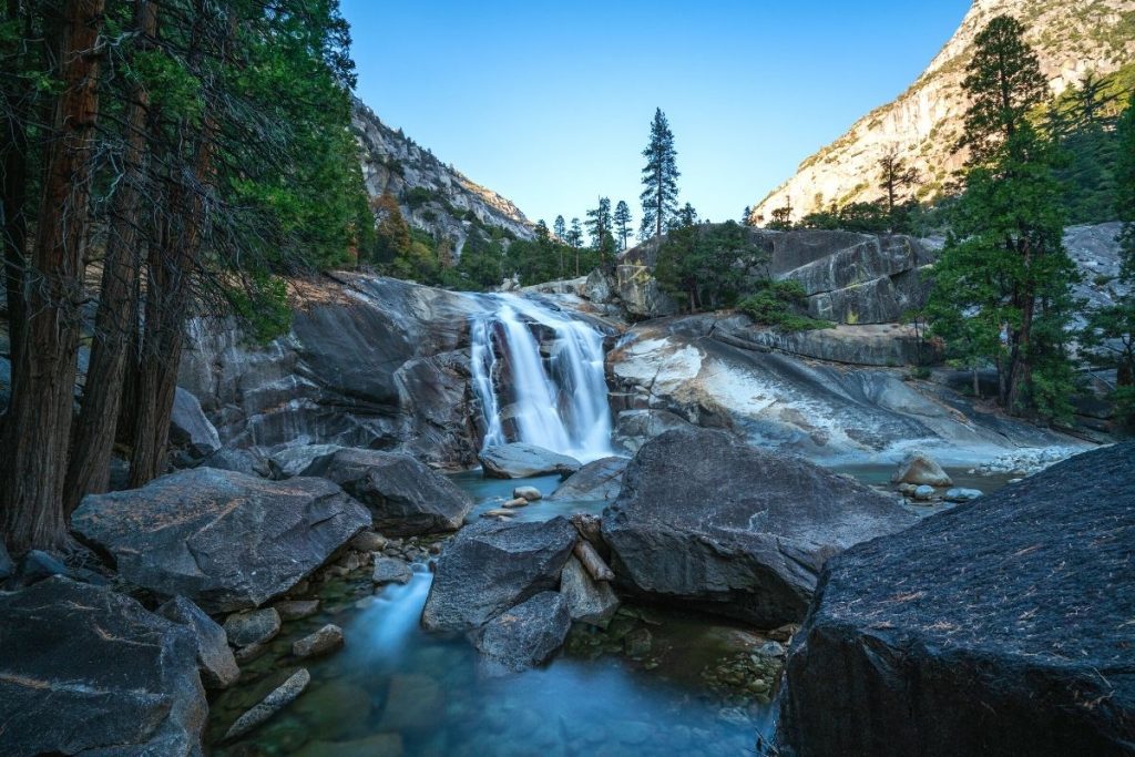 Mist Falls hike in Kings Canyon National Park