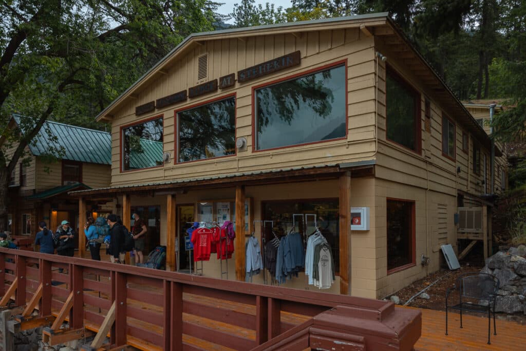 North Cascades Lodge in Stehekin