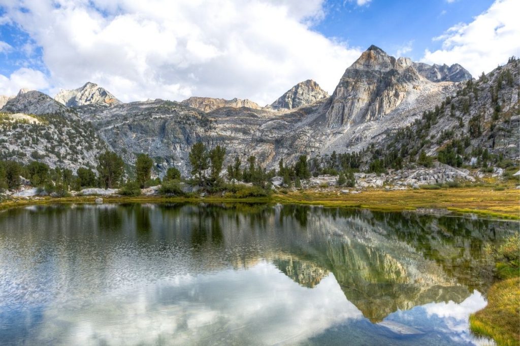 Rae Lakes reflects the mountains in Kings Canyon National Park