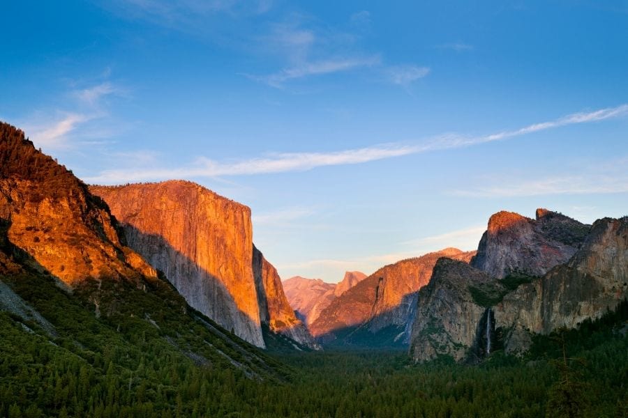 Tunnel View at Sunset in Yosemite National Park