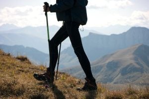 35 Hiking Essentials: What to Bring on a Hike in 2024